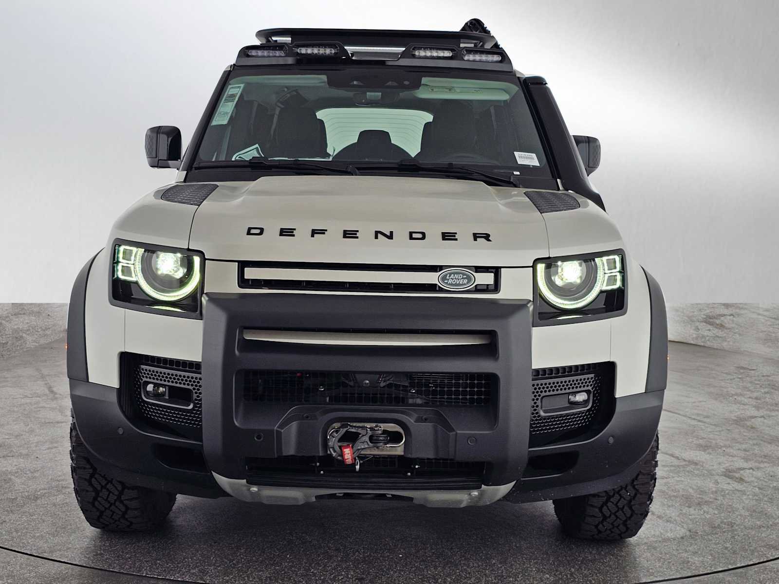New 2024 Land Rover Defender 110 S image 8