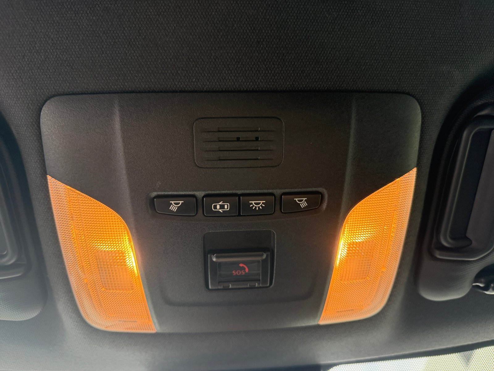 Used 2022 Toyota Corolla SE FWD image 25