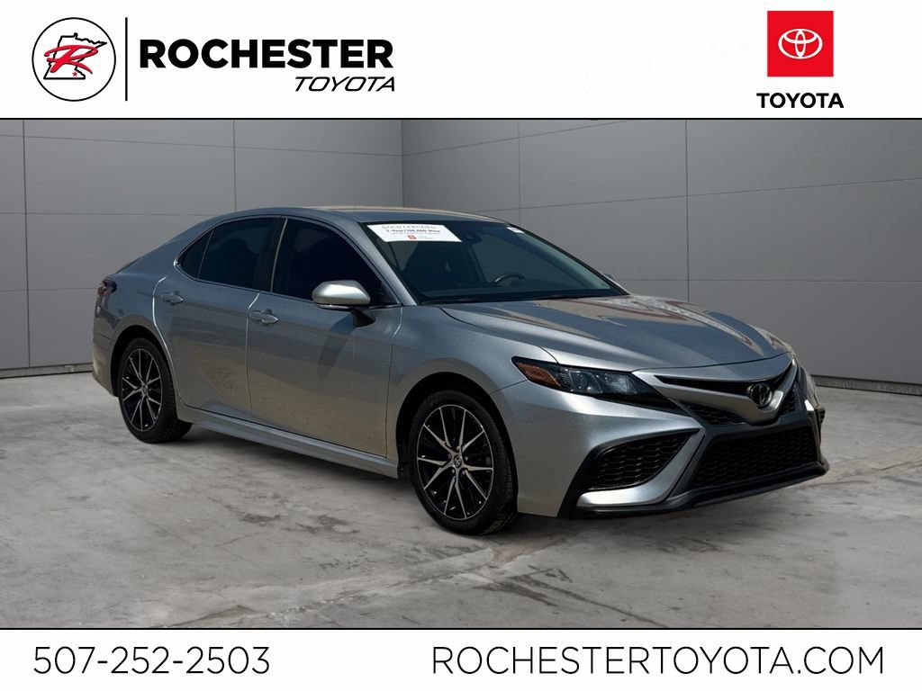 Certified 2023 Toyota Camry SE FWD image 1