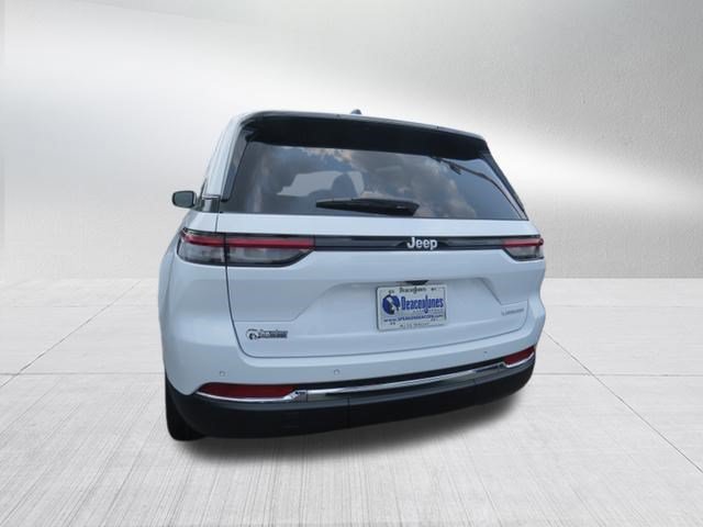 New 2026 Jeep Grand Cherokee Laredo RWD image 4