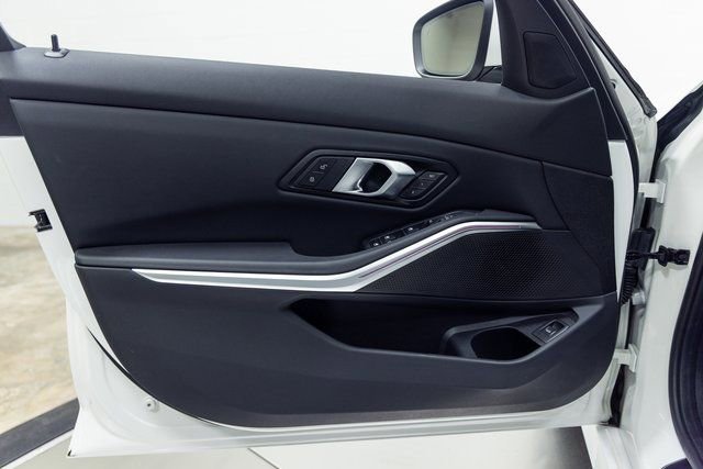 Certified 2025 BMW 330i xDrive Sedan w/ Premium Package image 9