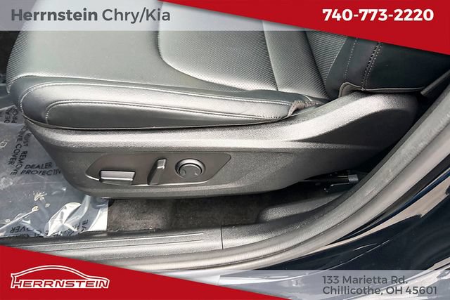 Used 2025 Kia Sportage EX AWD/4WD image 13