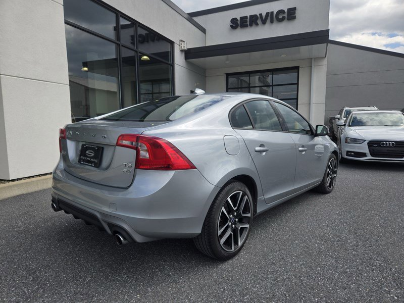 Used 2017 Volvo S60 T5 Dynamic image 14