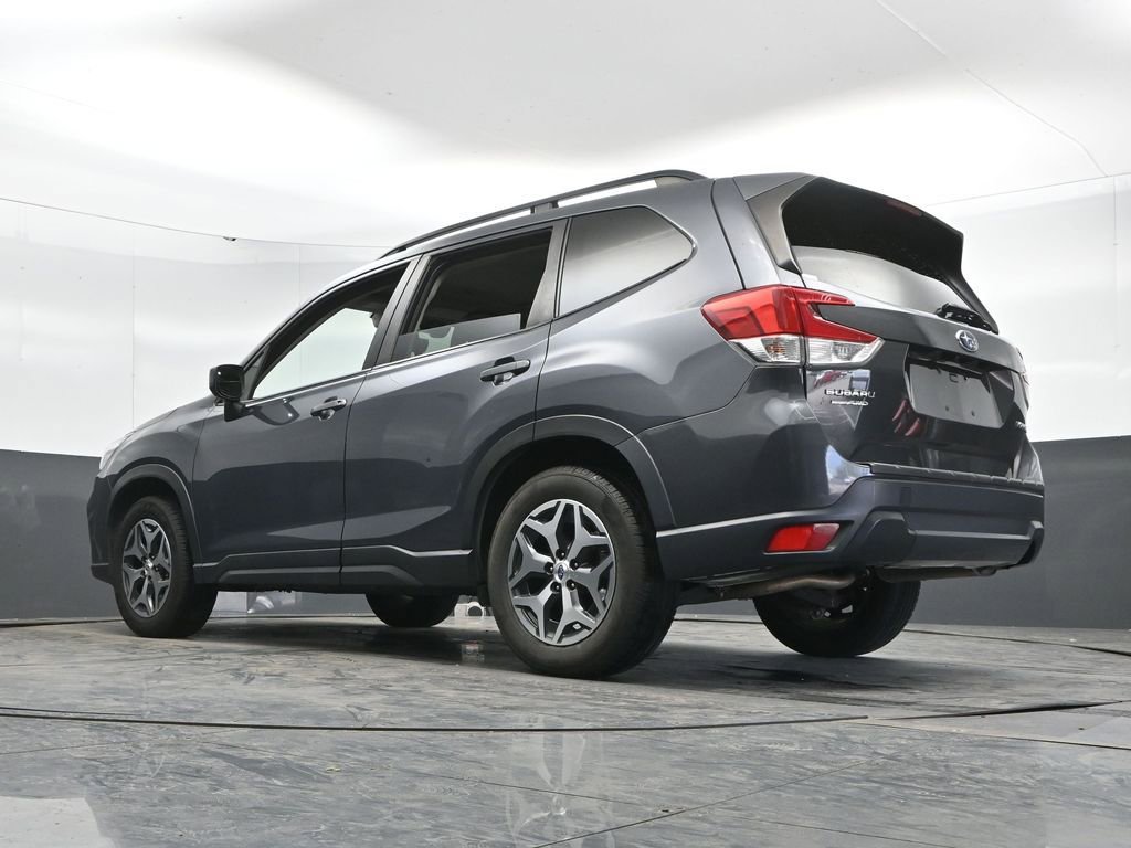 Used 2020 Subaru Forester Premium AWD/4WD image 30