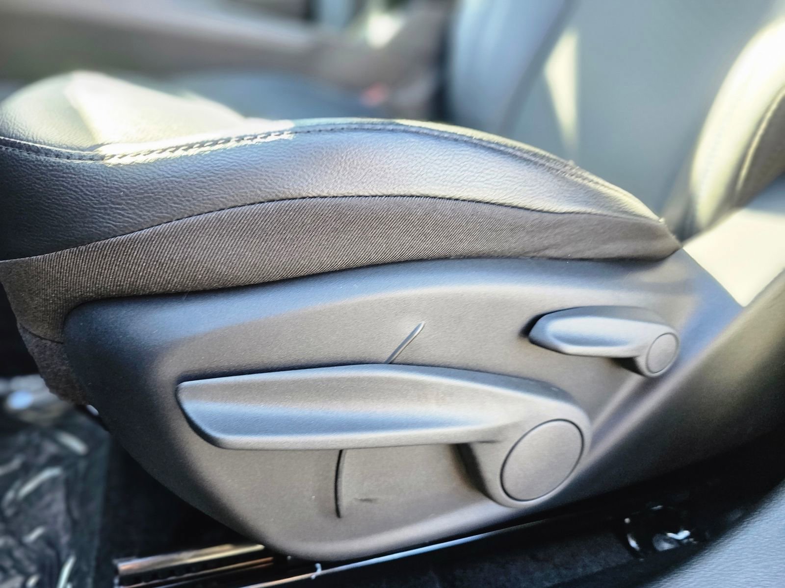 New 2026 Jeep Compass Latitude image 21