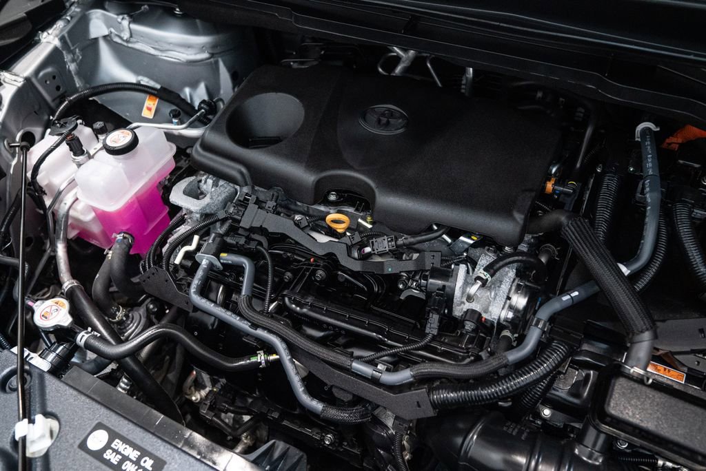 Used 2025 Toyota Sienna XLE AWD/4WD image 13