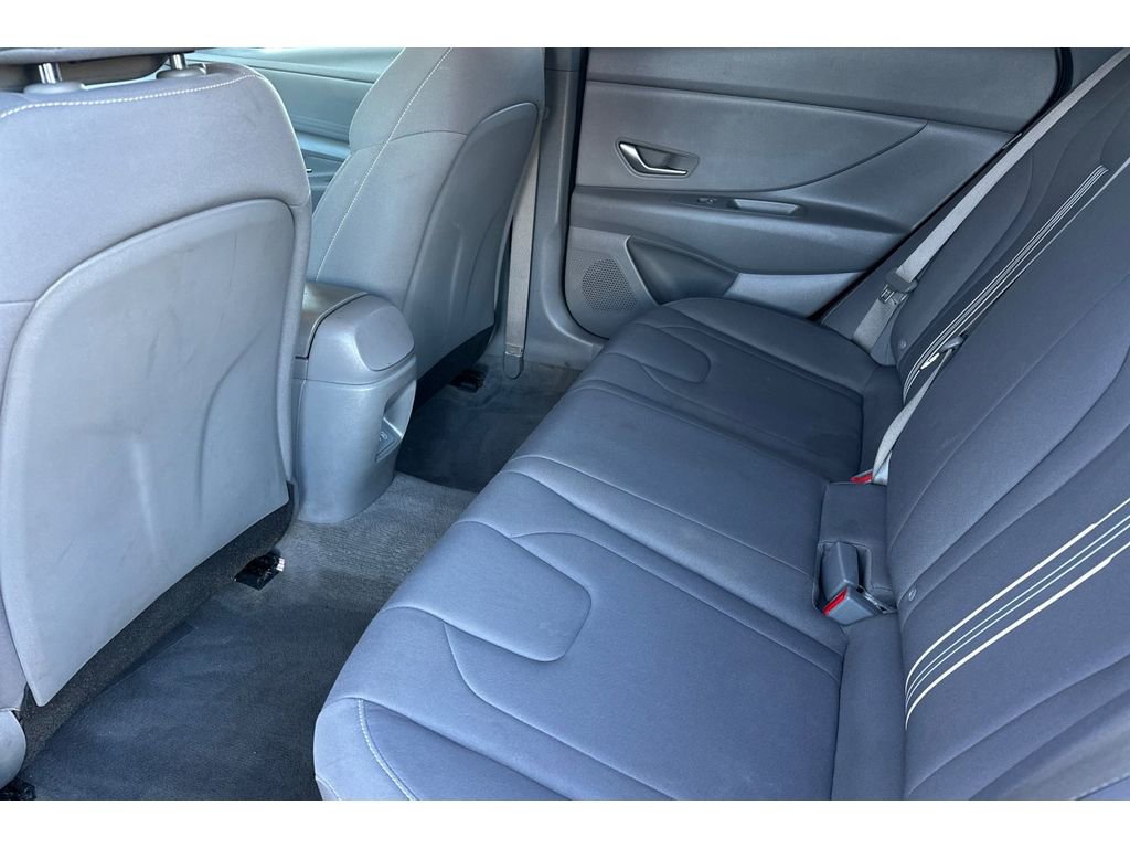 Used 2024 Hyundai Elantra SEL image 13