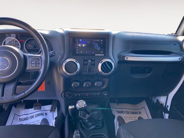 Used 2015 Jeep Wrangler Sahara w/ Connectivity Group AWD/4WD image 11