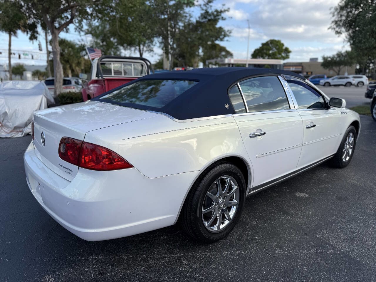 Used 2007 Buick Lucerne CXL w/ Luxury Package FWD image 6