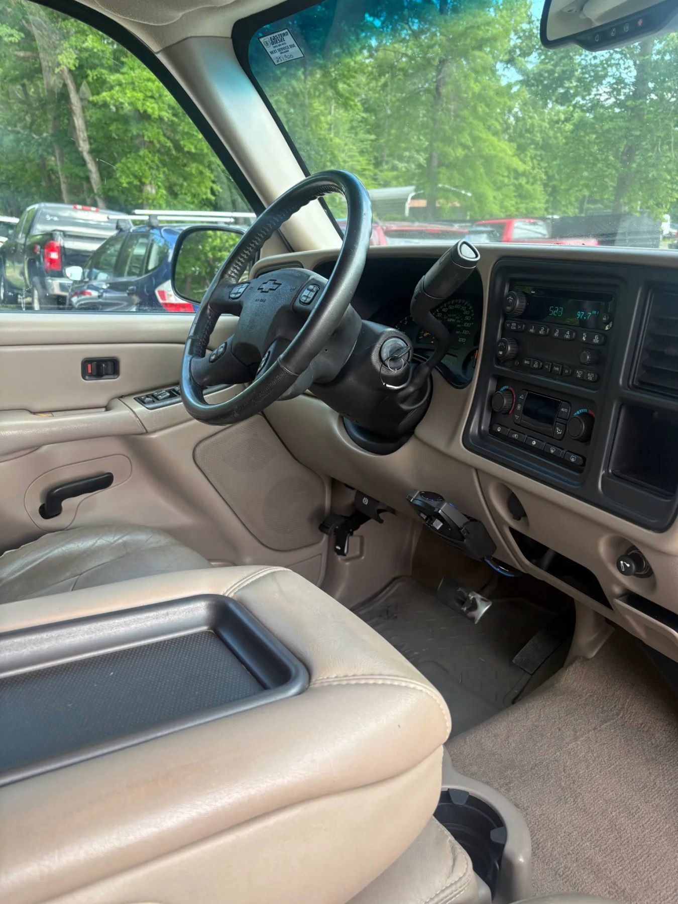 Used 2006 Chevrolet Silverado 2500 LT w/ Heavy-Duty Power Package AWD/4WD image 21