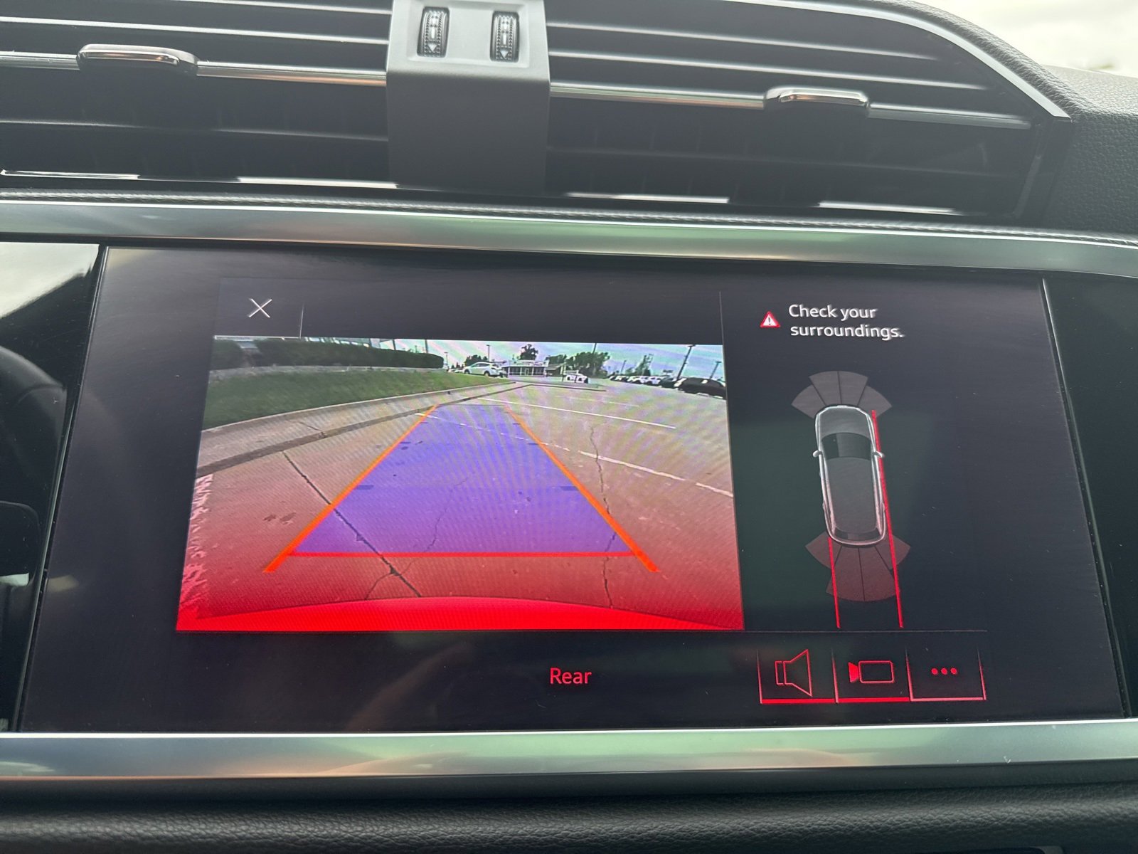 Used 2021 Audi Q3 2.0T Premium w/ Convenience Package image 14