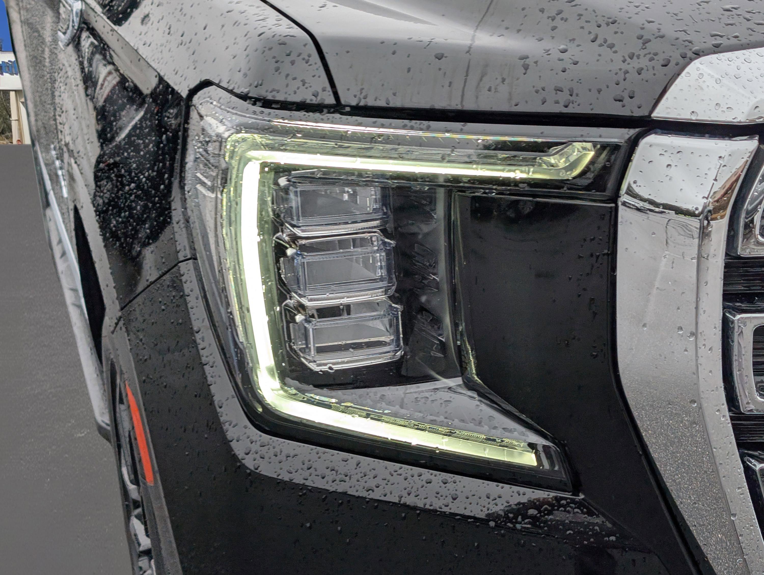 Certified 2023 GMC Yukon SLT w/ SLT Luxury Package image 4