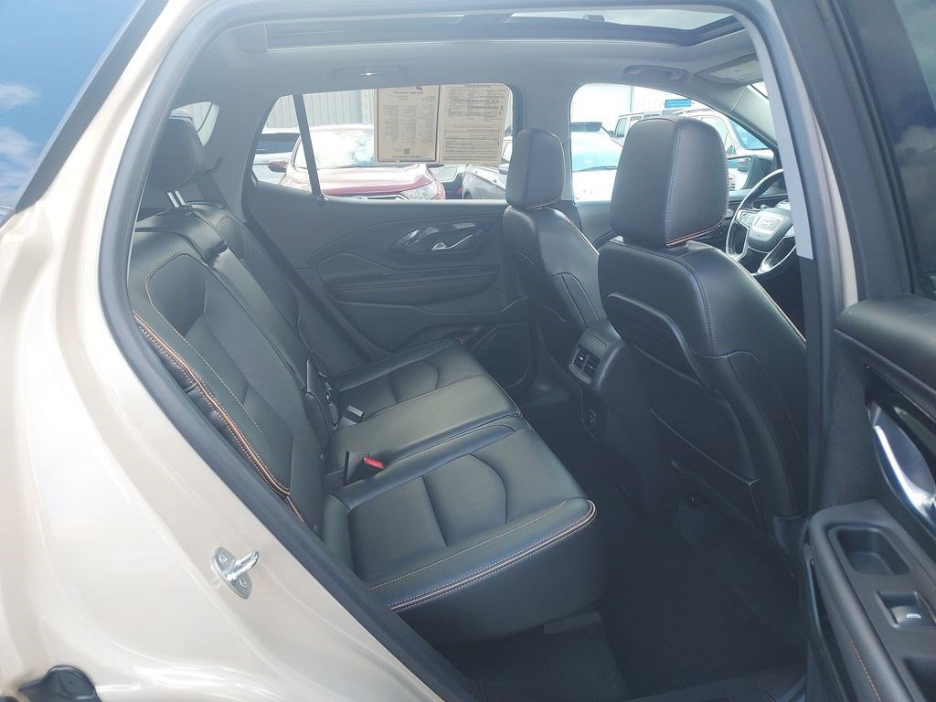Used 2022 GMC Terrain AT4 w/ Infotainment Package II AWD/4WD image 28
