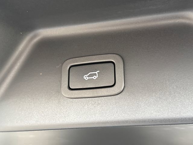 Used 2020 Land Rover Range Rover HSE image 31