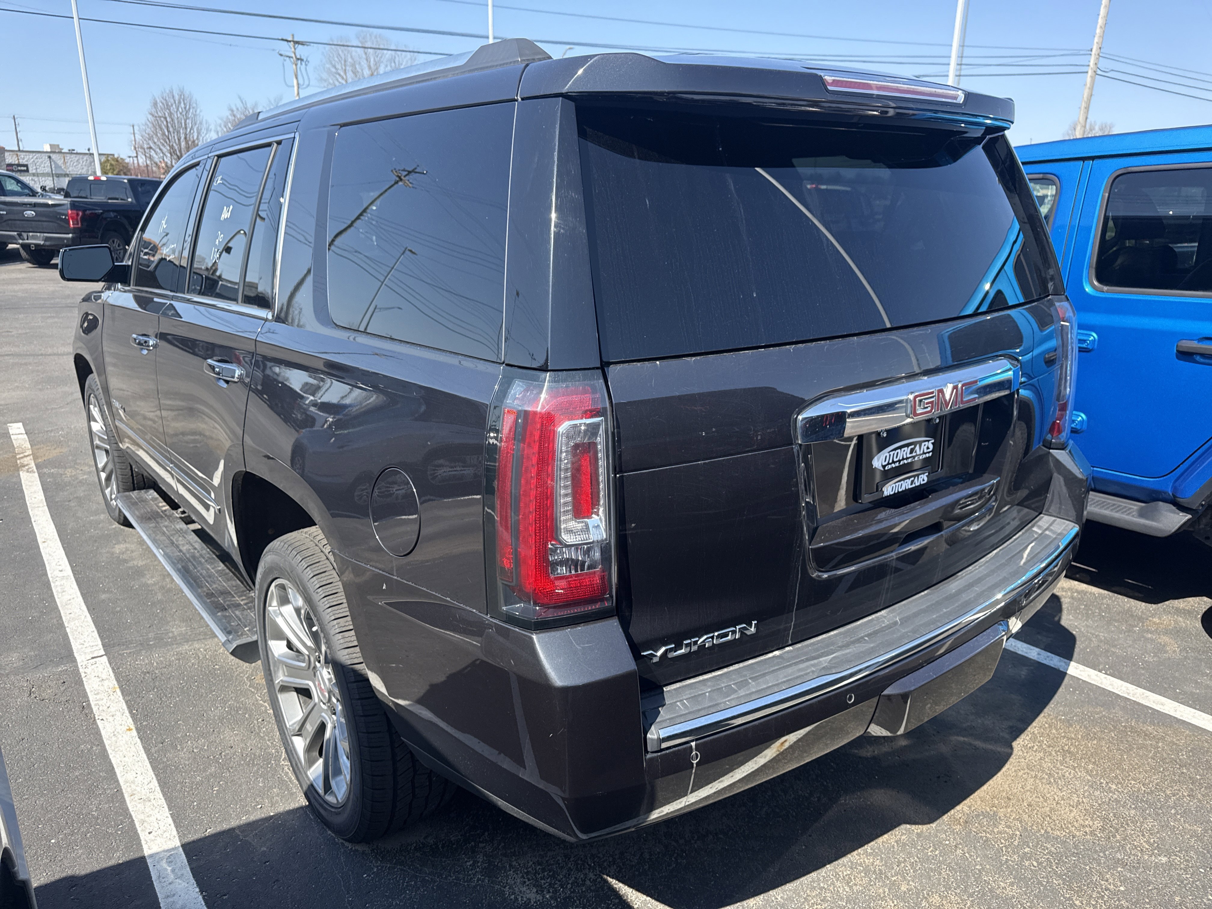 Used 2020 GMC Yukon Denali w/ Denali Ultimate Black Edition AWD/4WD video 2