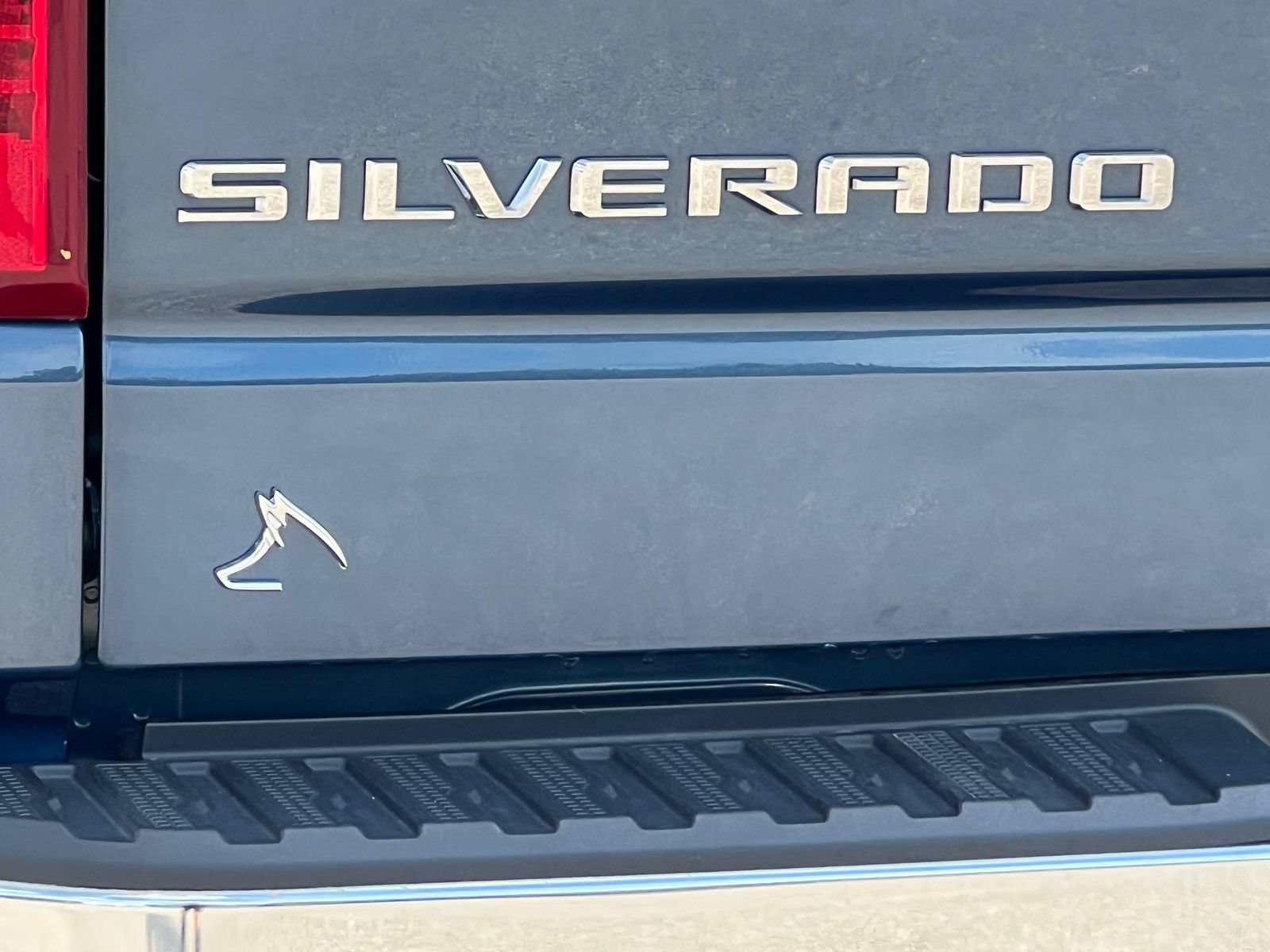 Certified 2024 Chevrolet Silverado 1500 LT AWD/4WD image 45