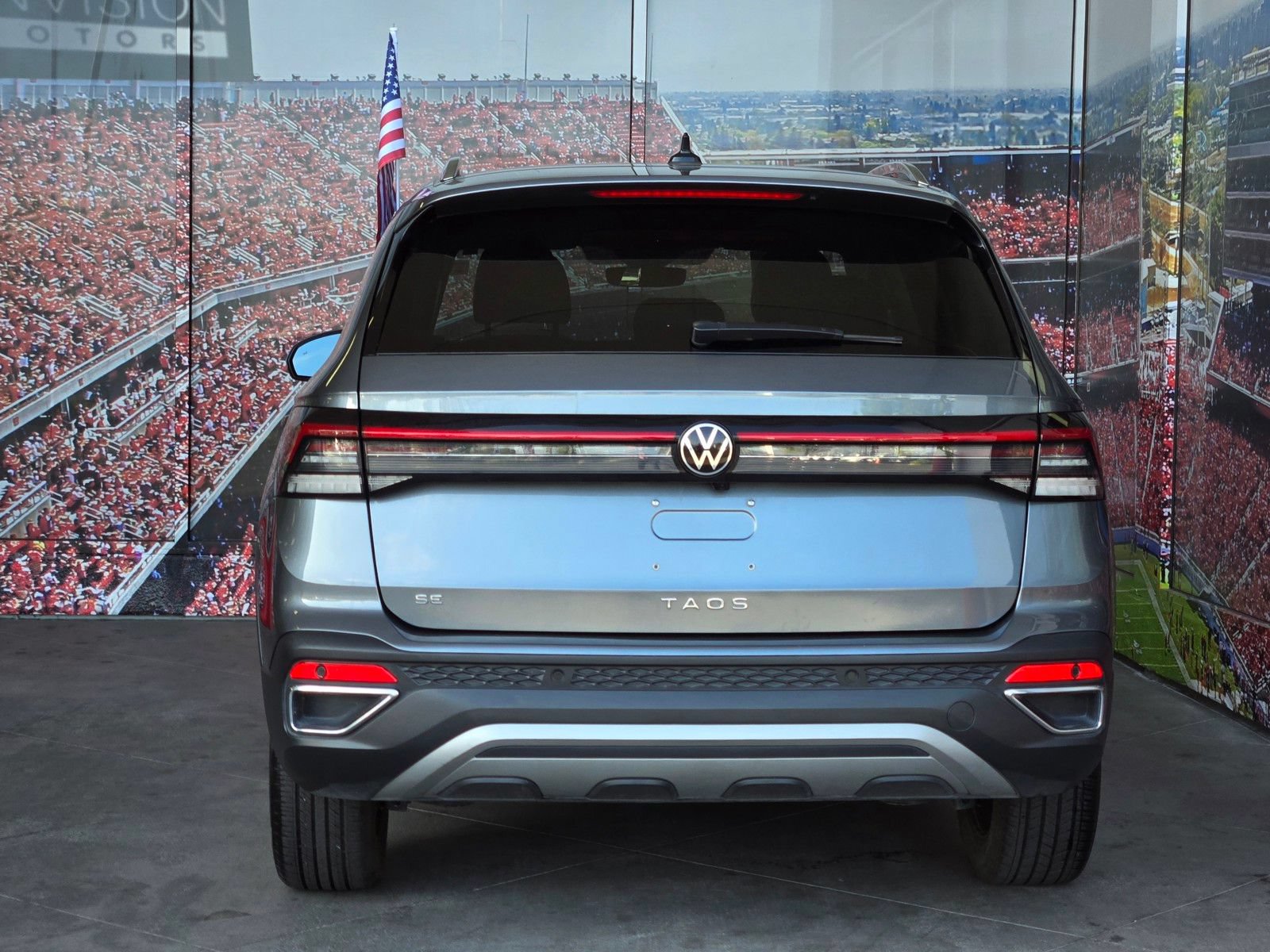 Used 2025 Volkswagen Taos SE FWD image 7