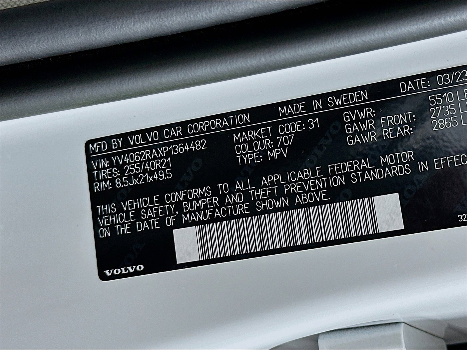 Used 2023 Volvo XC60 B6 Ultimate w/ Protection Package Premier image 33