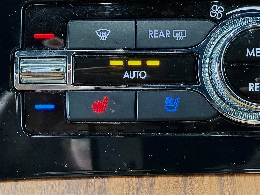 Used 2020 Lincoln Navigator L Reserve w/ Equipment Group 208A Reserve image 24