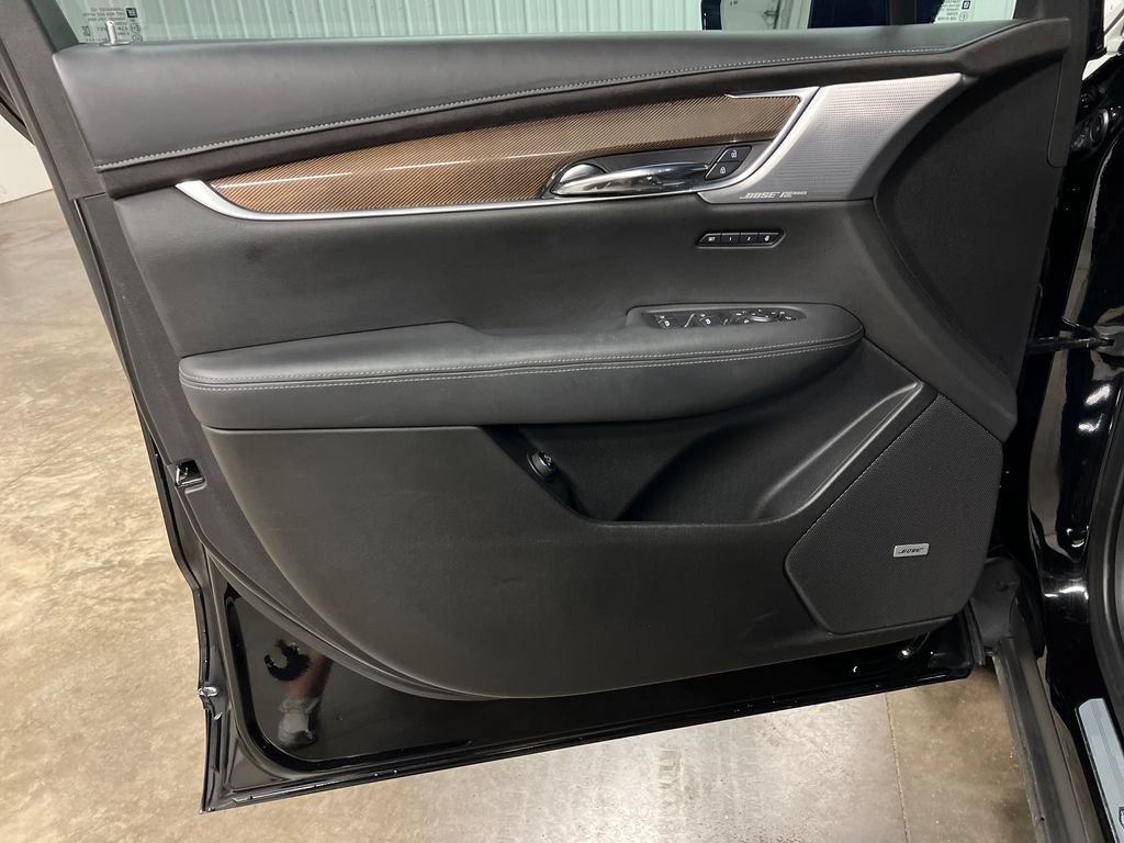 Used 2021 Cadillac XT6 Sport w/ Platinum Package AWD/4WD image 15
