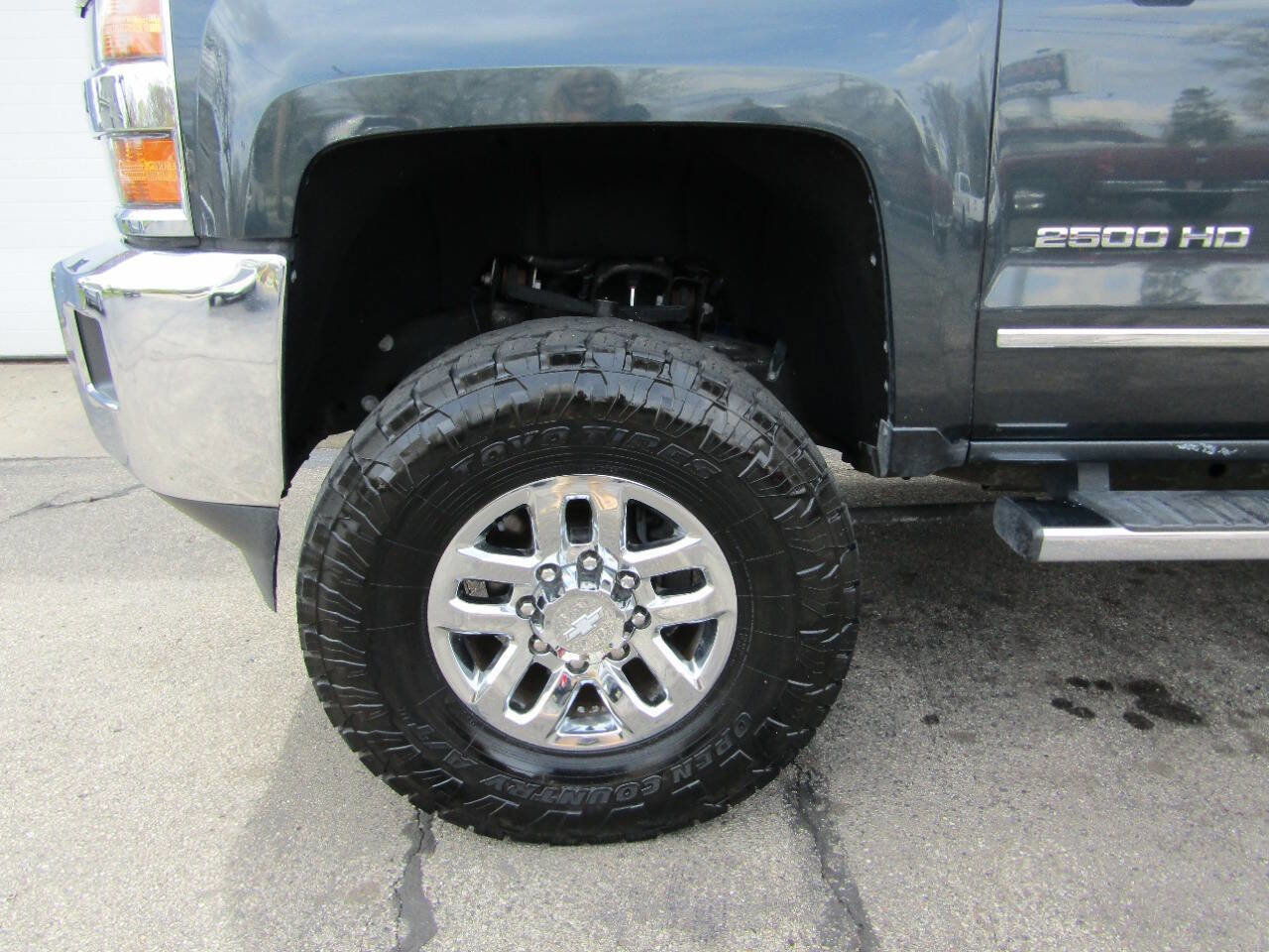 Used 2018 Chevrolet Silverado 2500 LTZ w/ Duramax Plus Package image 9