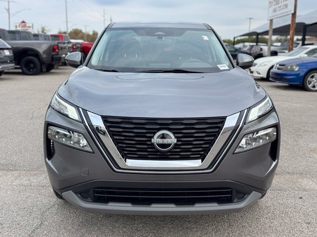 Used 2023 Nissan Rogue SV FWD image 2