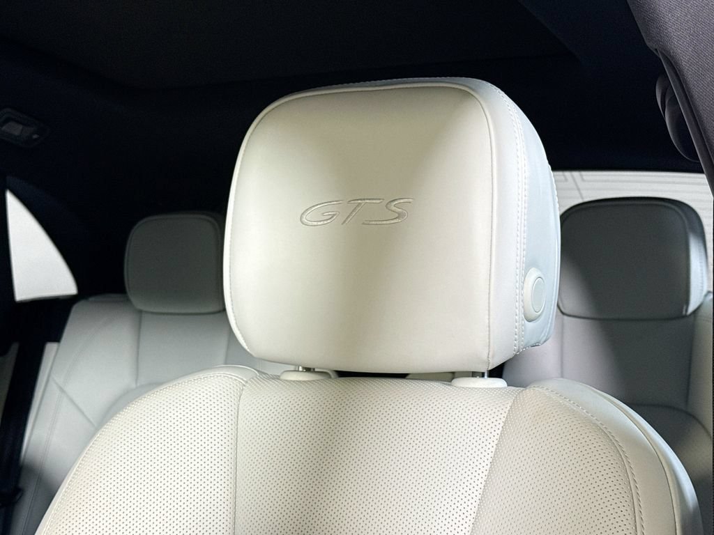 Certified 2024 Porsche Macan GTS AWD/4WD image 22