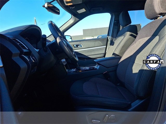 Used 2018 Ford Explorer XLT w/ Equipment Group 201A image 13