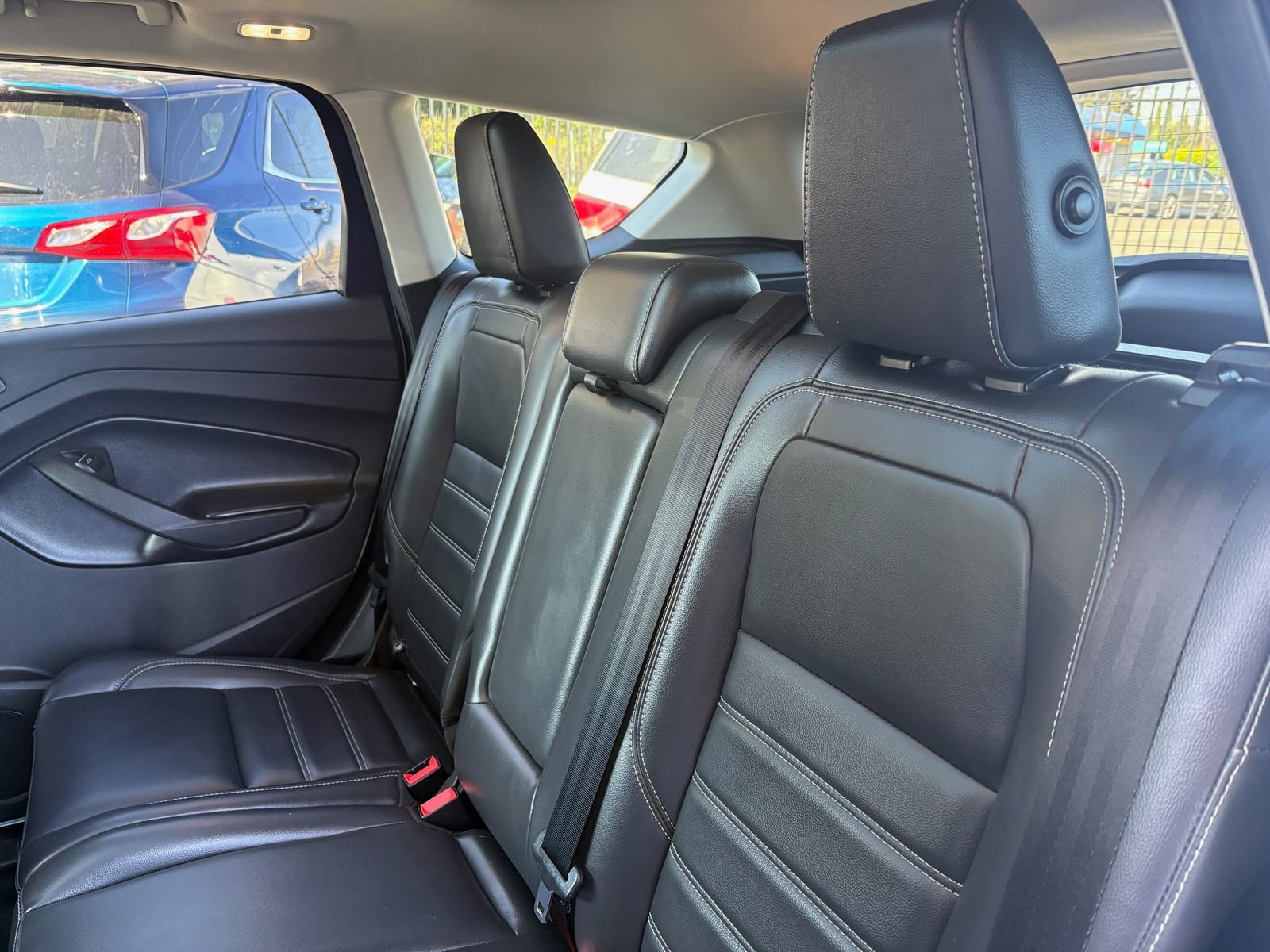 Used 2019 Ford Escape SEL AWD/4WD image 17