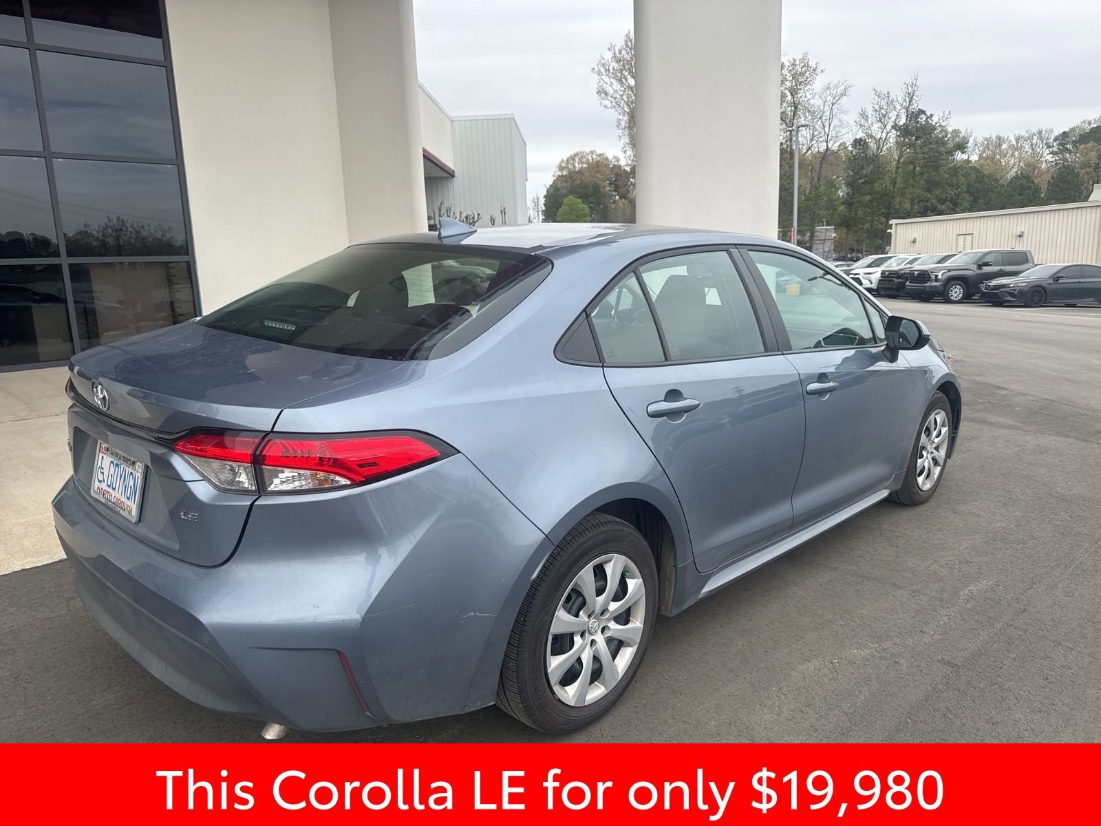 Used 2023 Toyota Corolla LE image 9