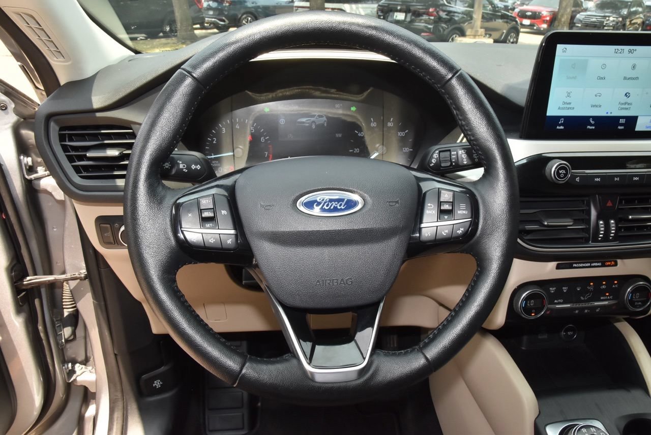 Used 2021 Ford Escape SE w/ SE Sport Appearance Package FWD image 22