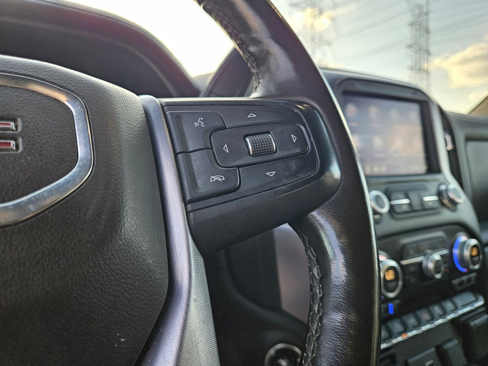 Used 2019 GMC Sierra 1500 SLT w/ SLT Premium Package AWD/4WD image 12