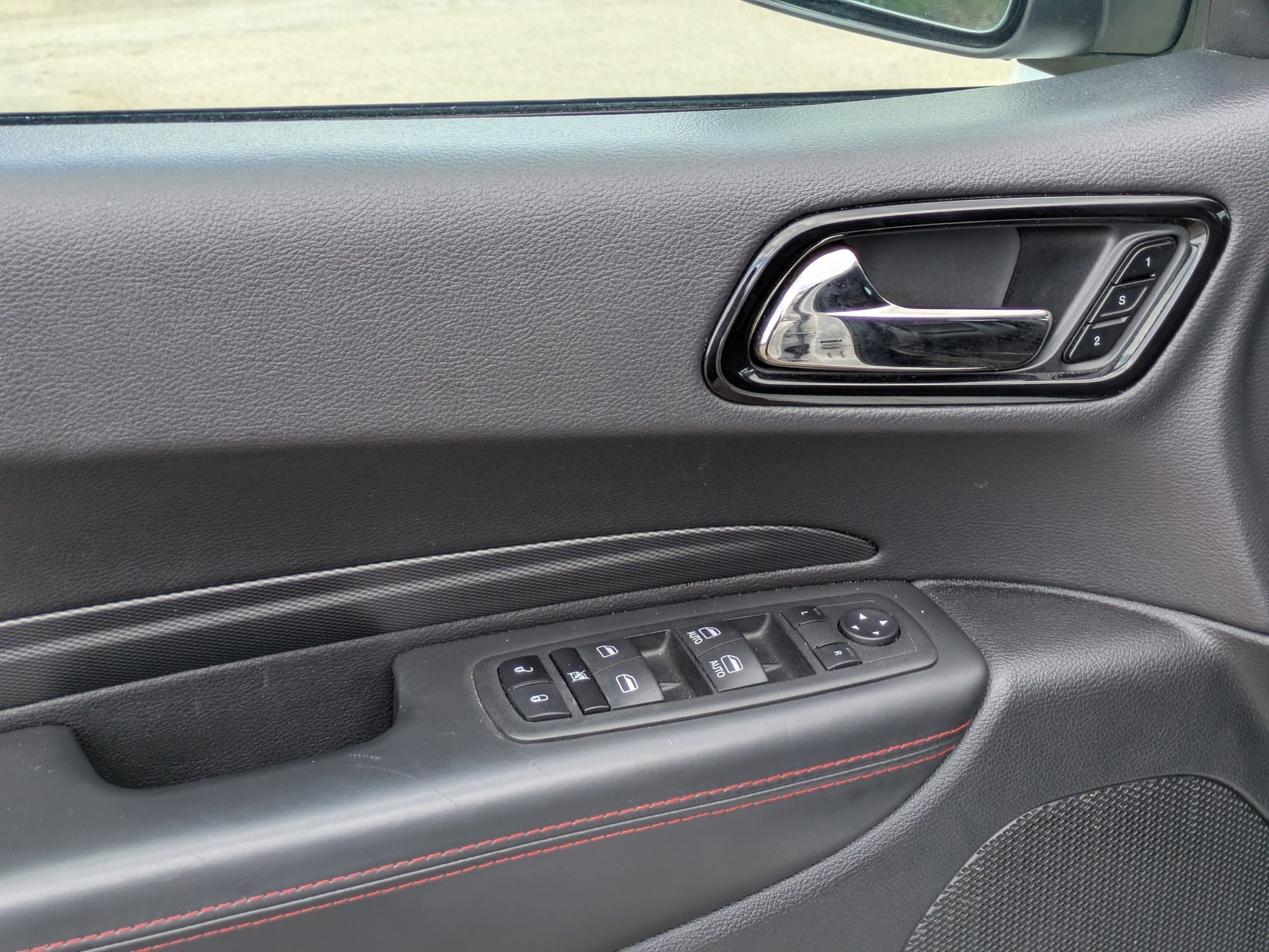 Used 2024 Dodge Durango GT RWD image 12