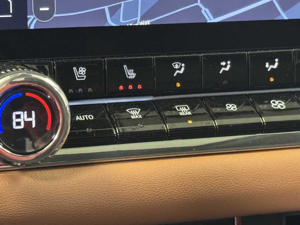 New 2025 GMC Canyon AT4 w/ Nightfall Edition image 39