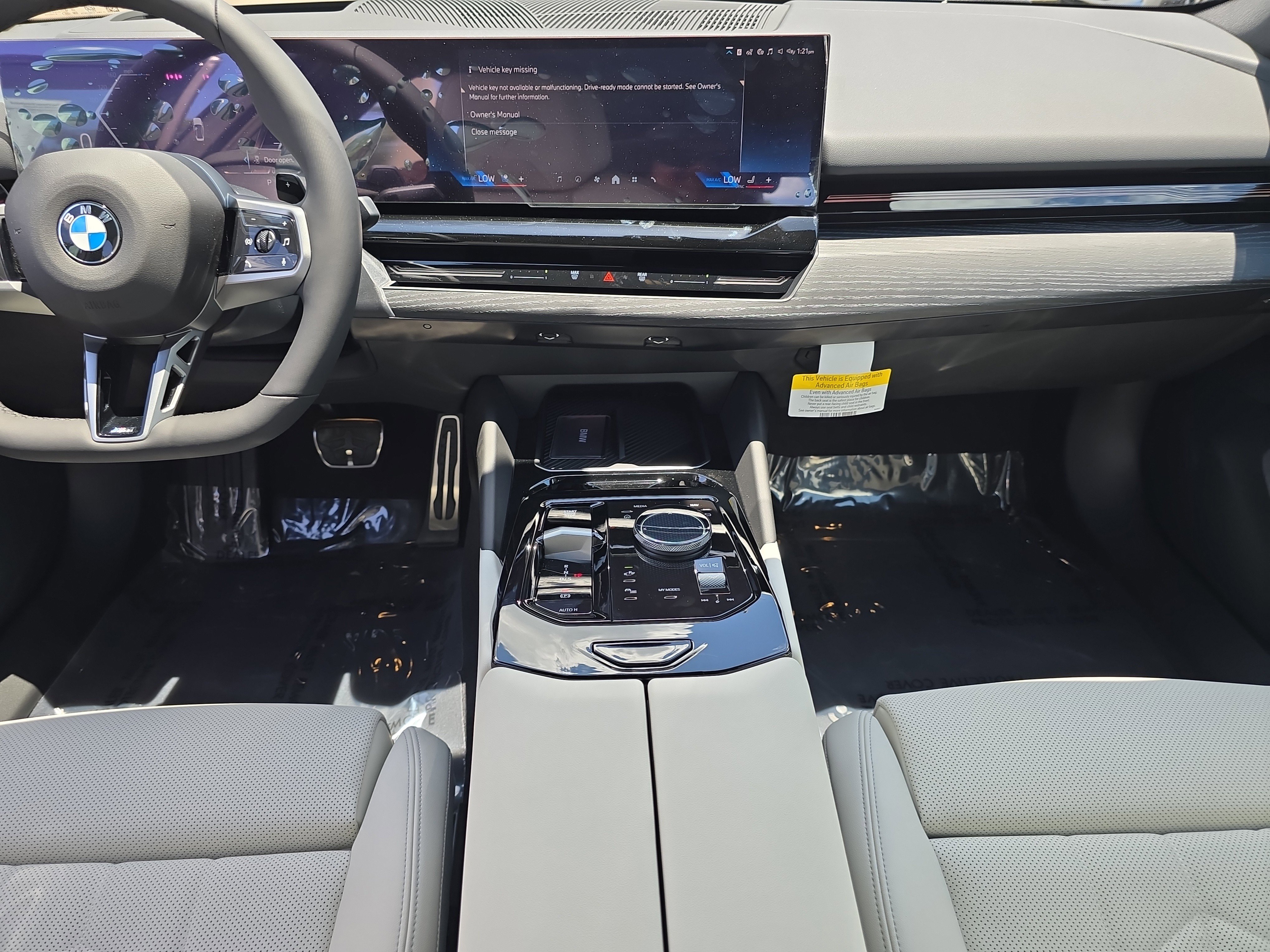 New 2026 BMW 530i xDrive w/ M Sport Package image 14