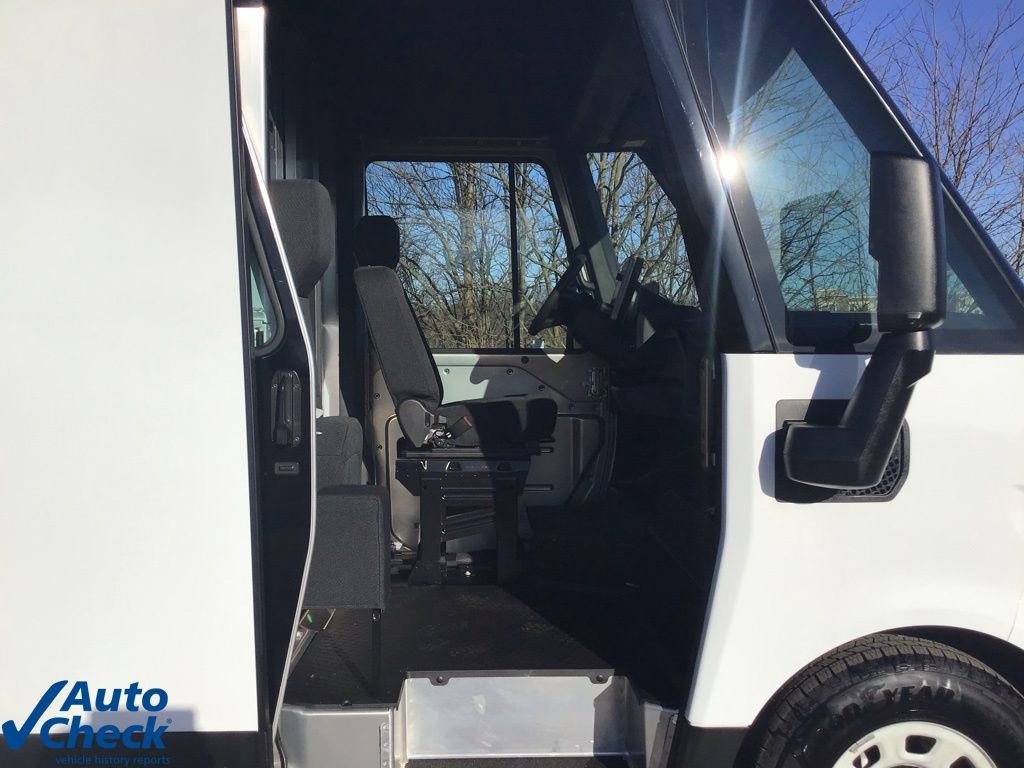 Used 2024 Chevrolet Brightdrop 600 w/ Commercial Equipment Package image 9