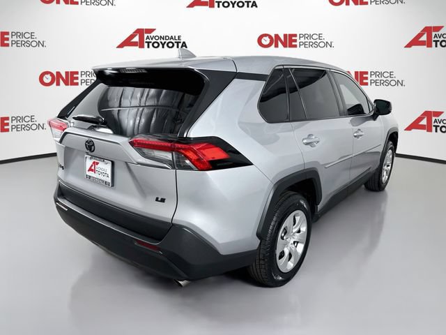 Used 2022 Toyota RAV4 LE FWD image 7