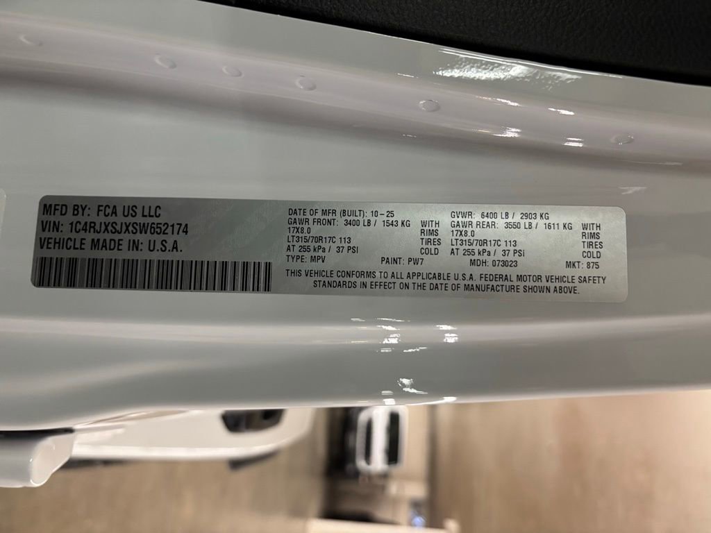 New 2025 Jeep Wrangler Unlimited Rubicon 392 image 15