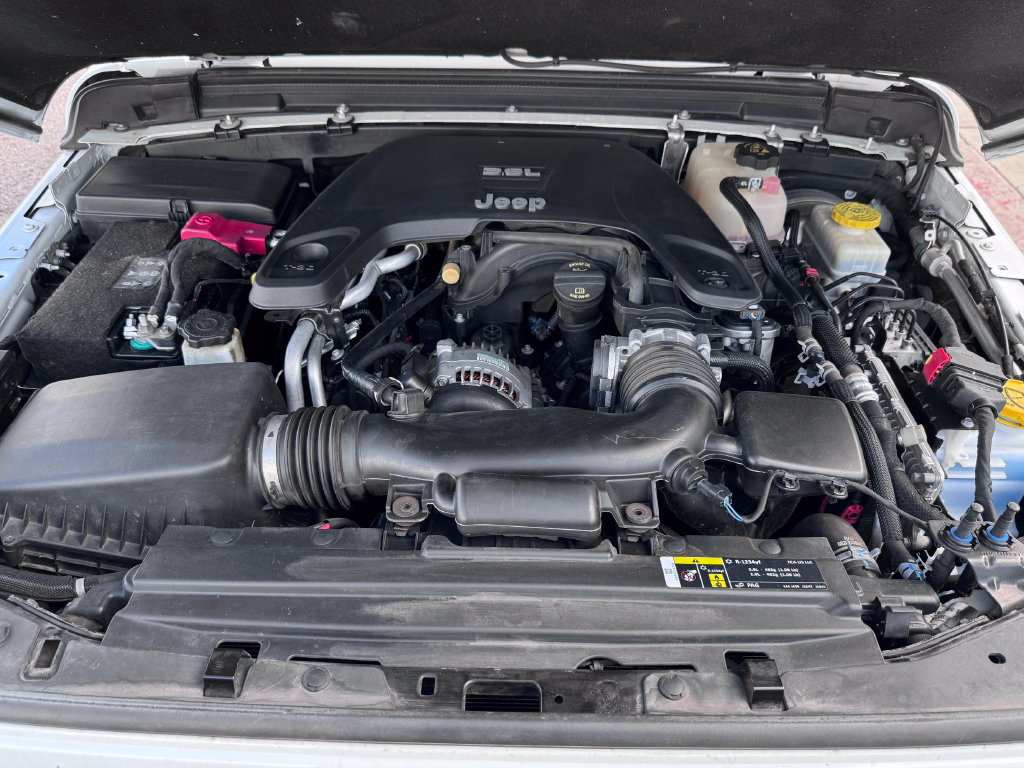 Used 2019 Jeep Wrangler Unlimited Sport AWD/4WD image 13