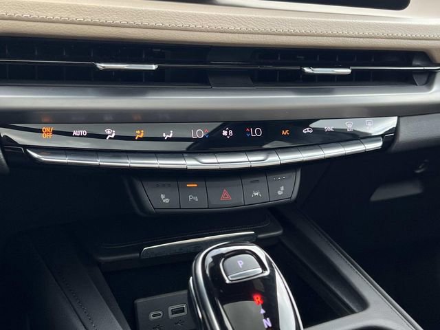 Certified 2024 Cadillac XT4 Luxury w/ Cold Weather Package image 21