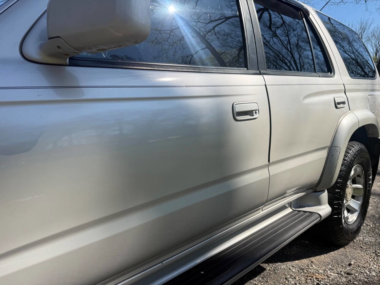Used 2000 Toyota 4Runner SR5 AWD/4WD image 11