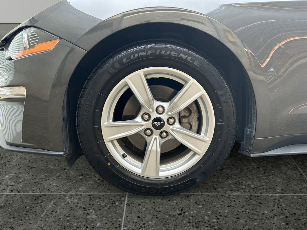 Used 2020 Ford Mustang Coupe image 4