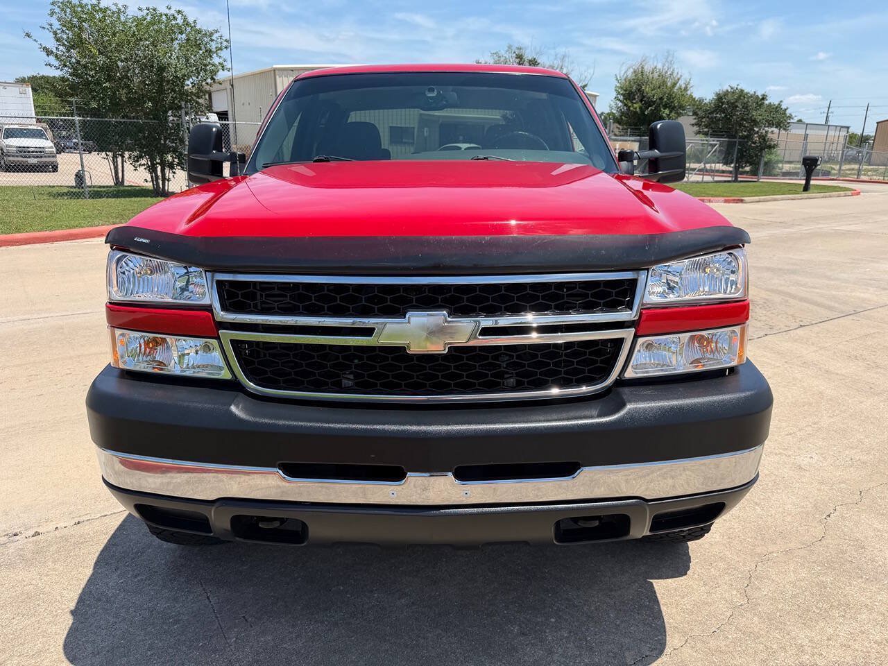 Used 2006 Chevrolet Silverado 2500 LT w/ Heavy-Duty Power Package AWD/4WD image 24
