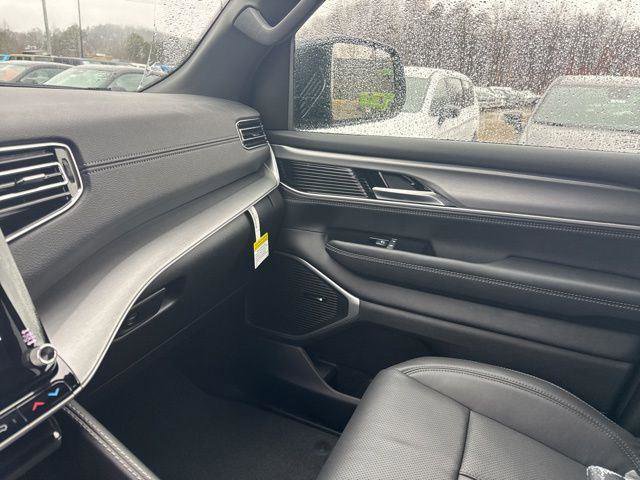 New 2026 Jeep Grand Wagoneer L Limited image 23