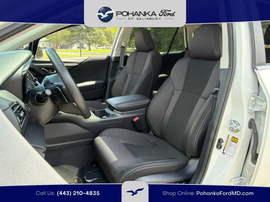 Used 2025 Subaru Outback Premium AWD/4WD image 18