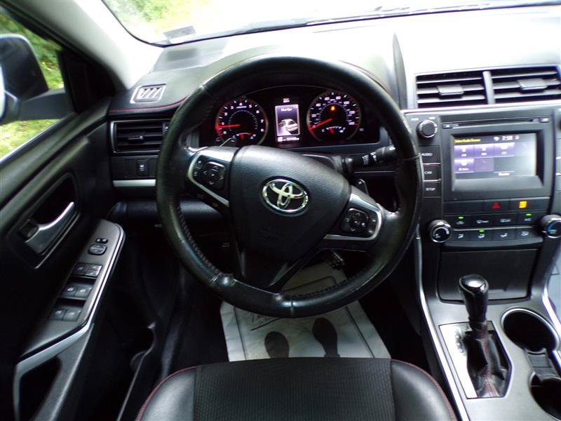 Used 2017 Toyota Camry SE FWD image 30