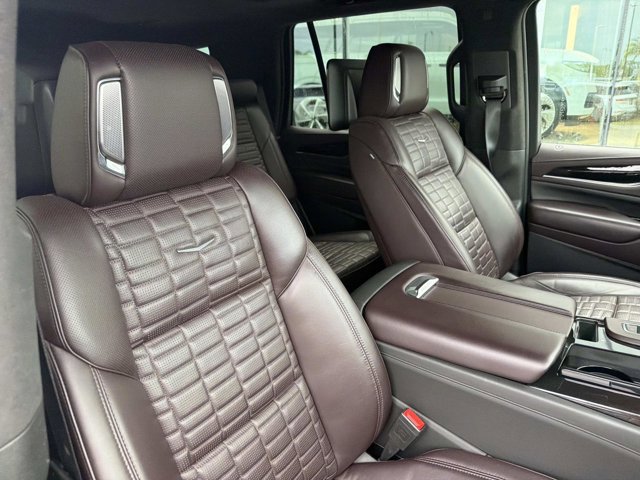 Used 2021 Cadillac Escalade Sport Platinum AWD/4WD image 19