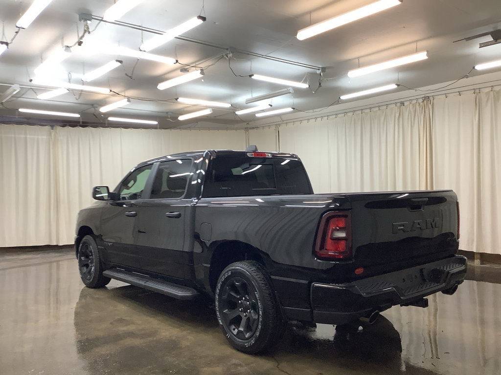 New 2026 RAM 1500 Express AWD/4WD image 8