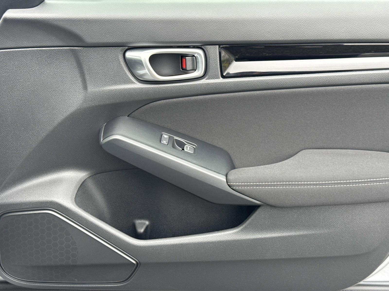 Used 2023 Honda Civic EX image 18