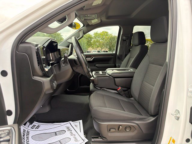 Used 2025 Chevrolet Silverado 1500 LT AWD/4WD image 19